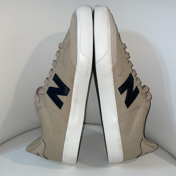 New Balance 212 ProCourt Size 7.5. - Picture 7 of 13